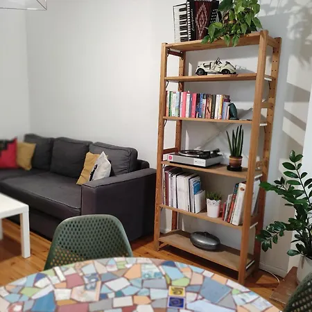 Apartment Aika Apartment, διαμέρισμα στο κέντρο, κοντά στη δεθ *