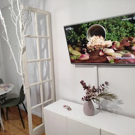 Apartment Aika Apartment, διαμέρισμα στο κέντρο, κοντά στη δεθ Thessaloniki