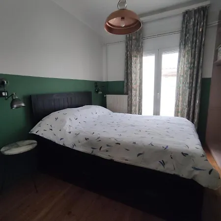 Aika Apartment, διαμέρισμα στο κέντρο, κοντά στη δεθ *