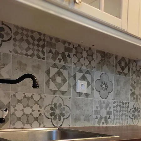 Aika Apartment, διαμέρισμα στο κέντρο, κοντά στη δεθ