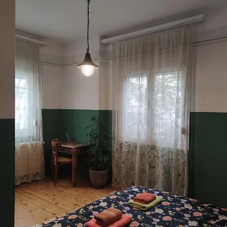 Aika Apartment, διαμέρισμα στο κέντρο, κοντά στη δεθ Apartment